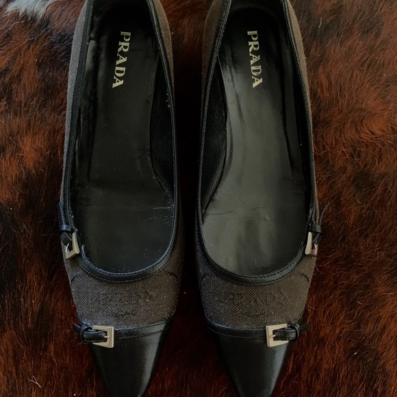 Prada flats - Picture 2 of 4